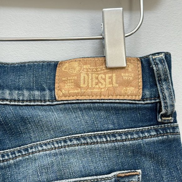 Diesel Blue Bootzee Bootcut Leg/Regular Waist Size 24 NWT - Picture 9 of 13